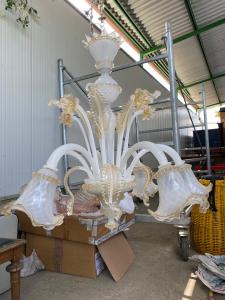 Elegante lampadario in vetro di Murano - Diametro 80 x H 90 cm - Venezia